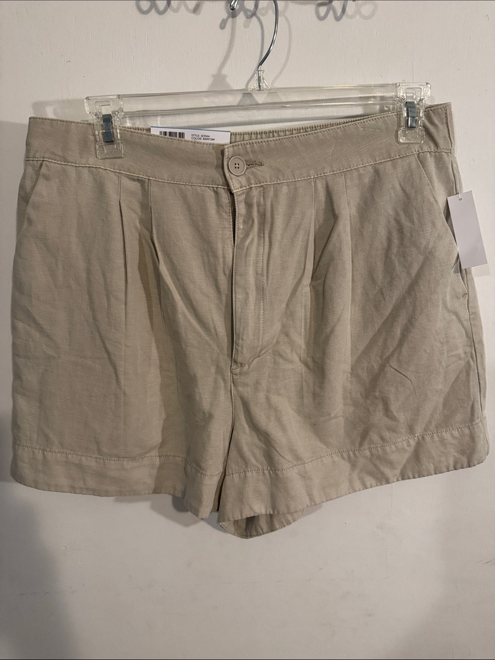Joie Linen Pleated Women's Shorts- Size Large - New With Tags